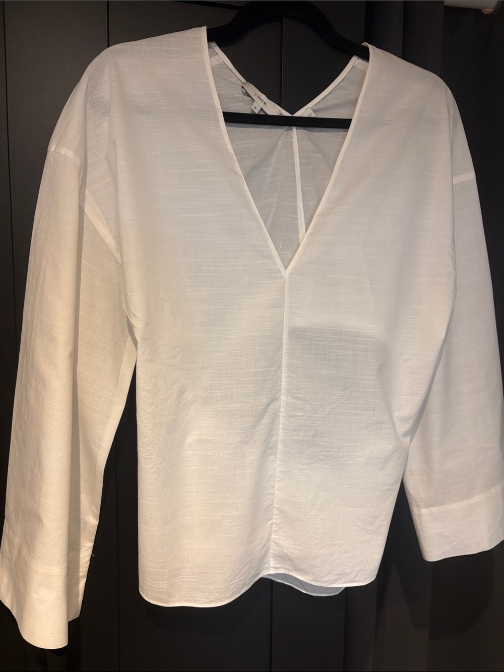 Vince White V-Neck Long 100%  cotton medium